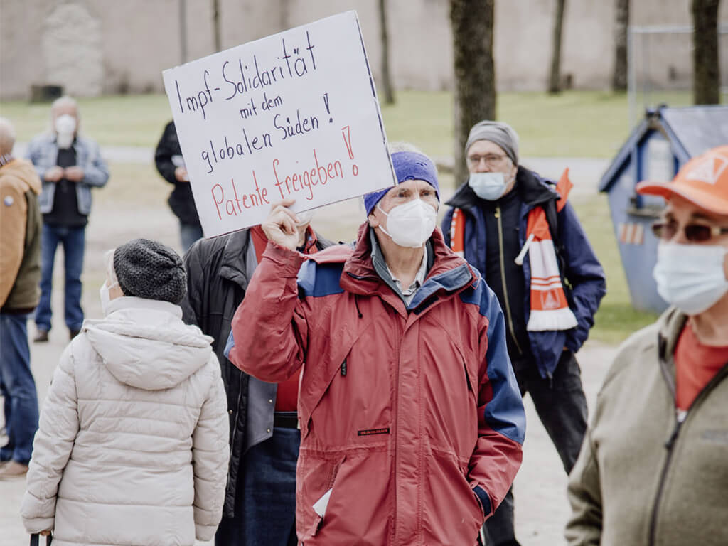 <br/>Am Tag der Arbeit 2021 mitten in der Corona-Pandemie werden auch Forderungen im Zusammenhang mit der Impfstrategie laut. Globale Solidarität ist sicher ein großes Thema dieser Tage.