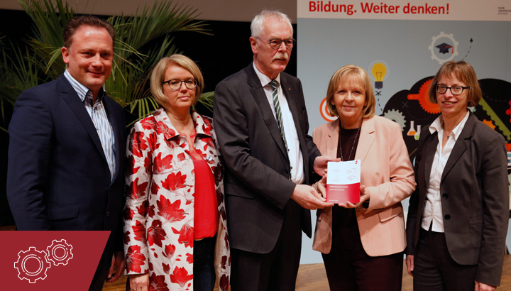 Bochumer Memorandum an Hannelore Kraft übergeben