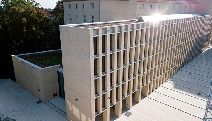 Philosophie und Kunst in modernster Bauarchitektur