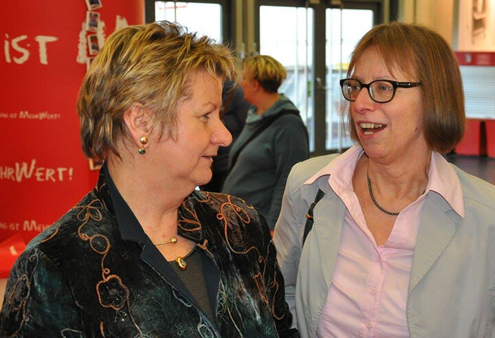 <br/>Sylvia Löhrmann und Dorothea Schäfer (v.l.)